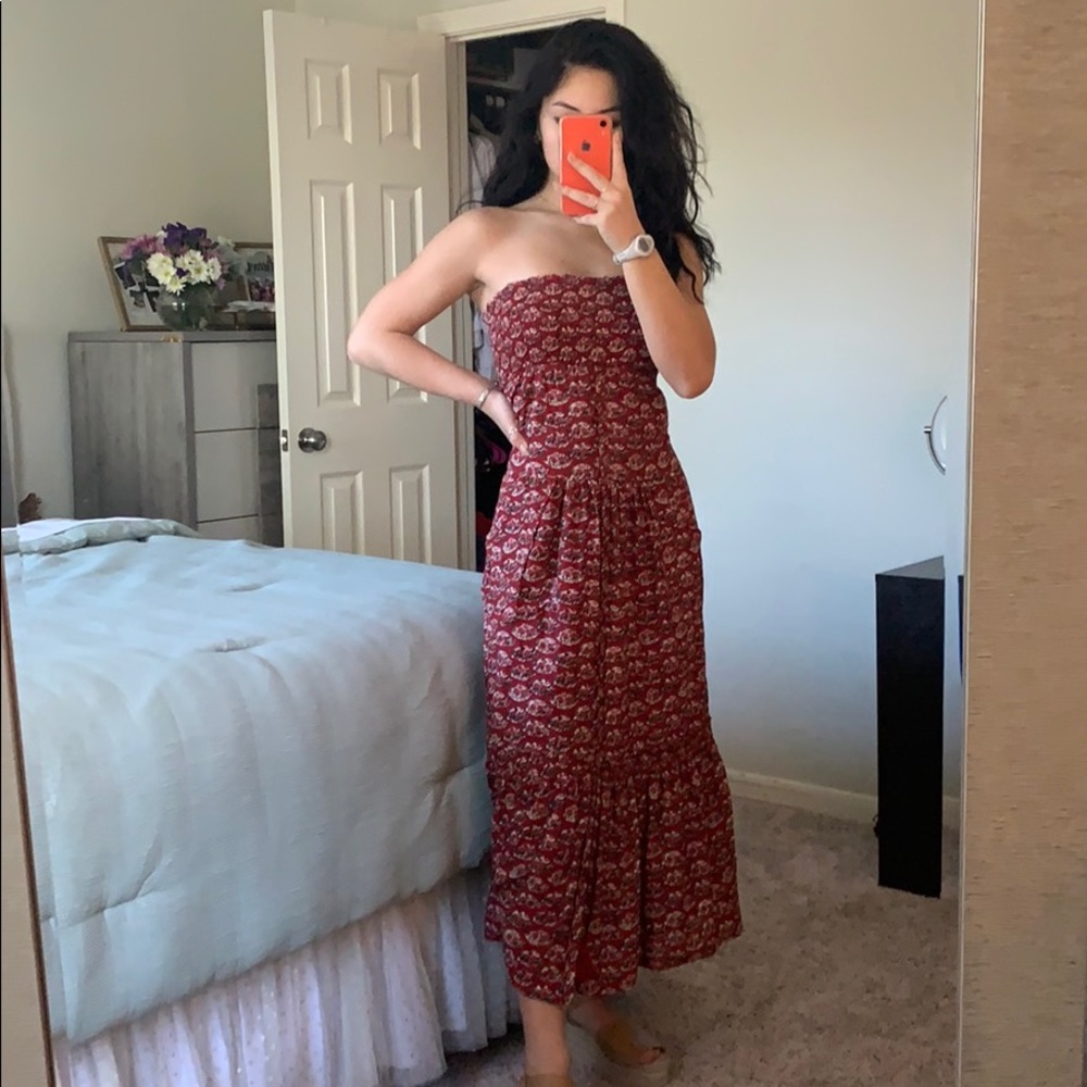 American Eagan Red Floral Maxi Dress